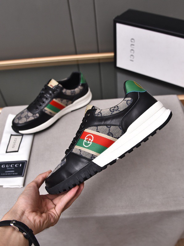 Gucci Sneakers